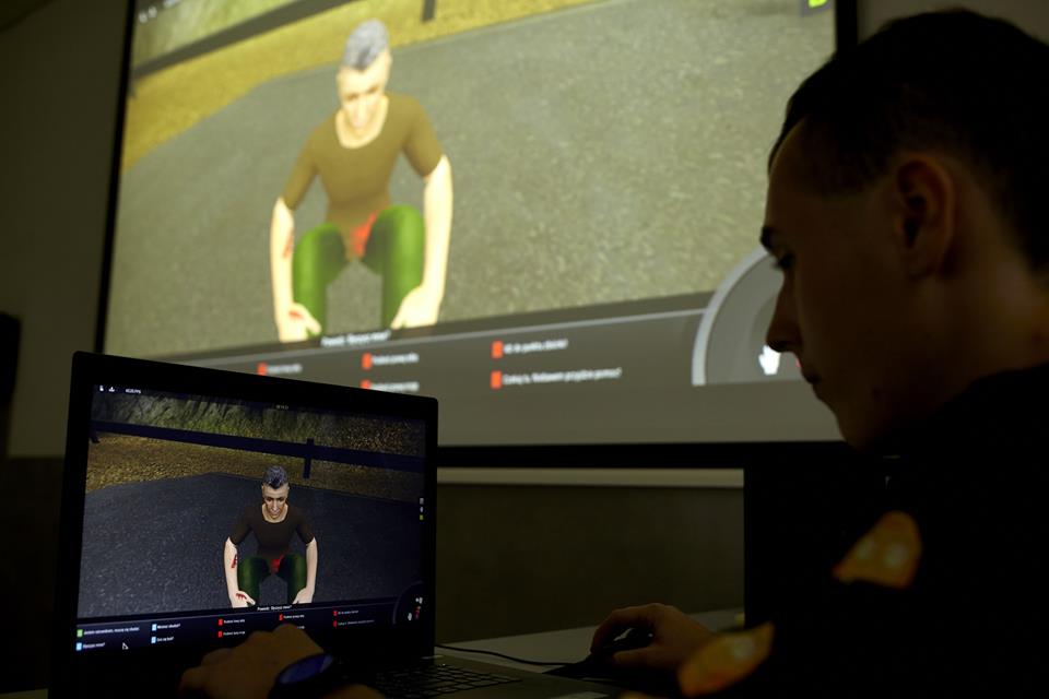 In the virtual reality students learn to perform life-sving procedures 
