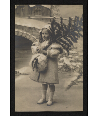 Dziewczynka z choinką, 1905.